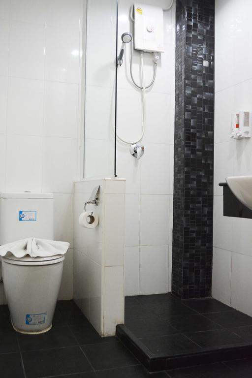 Angelina Guesthouse Patong Oda fotoğraf
