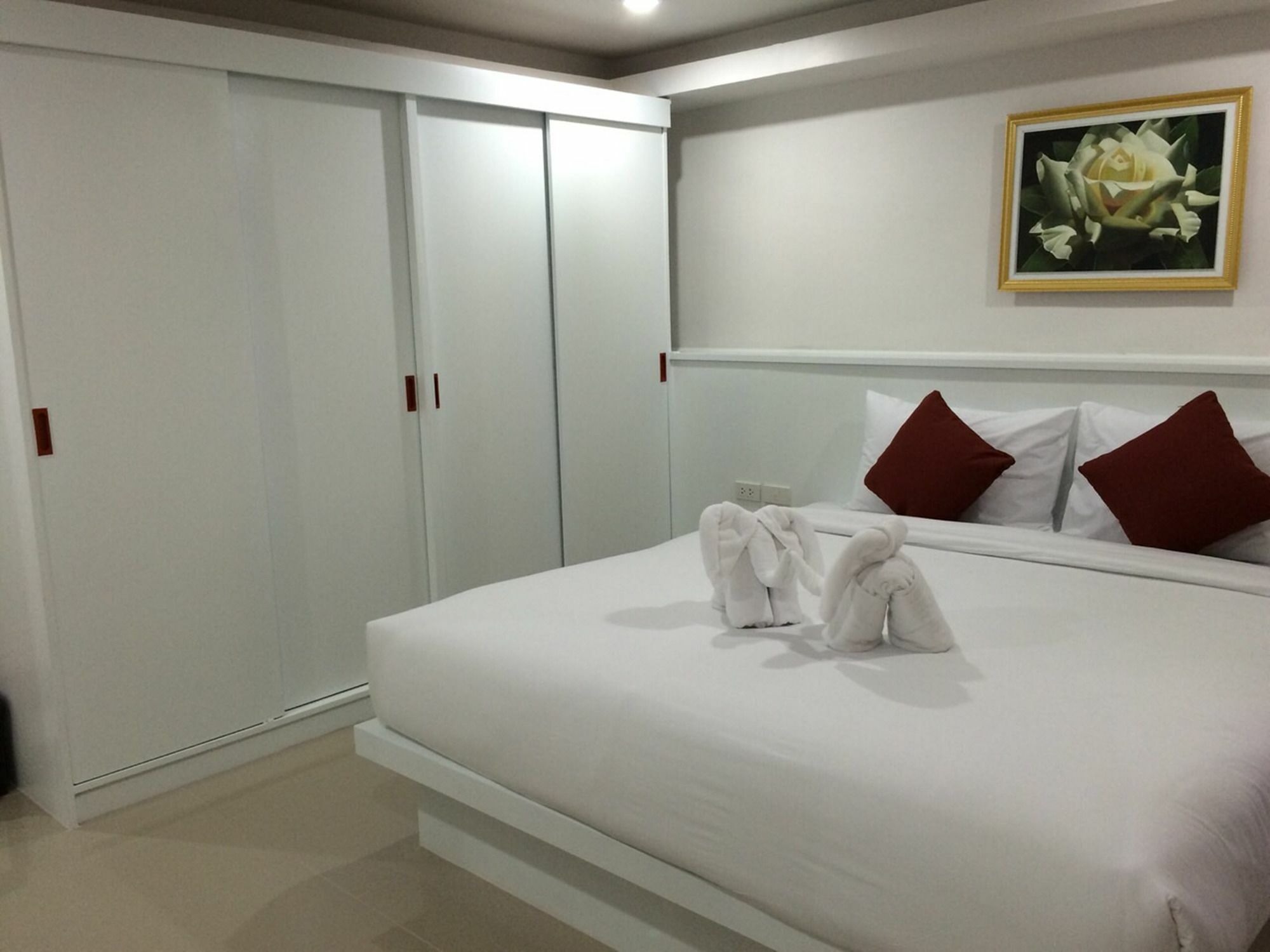 Angelina Guesthouse Patong Dış mekan fotoğraf