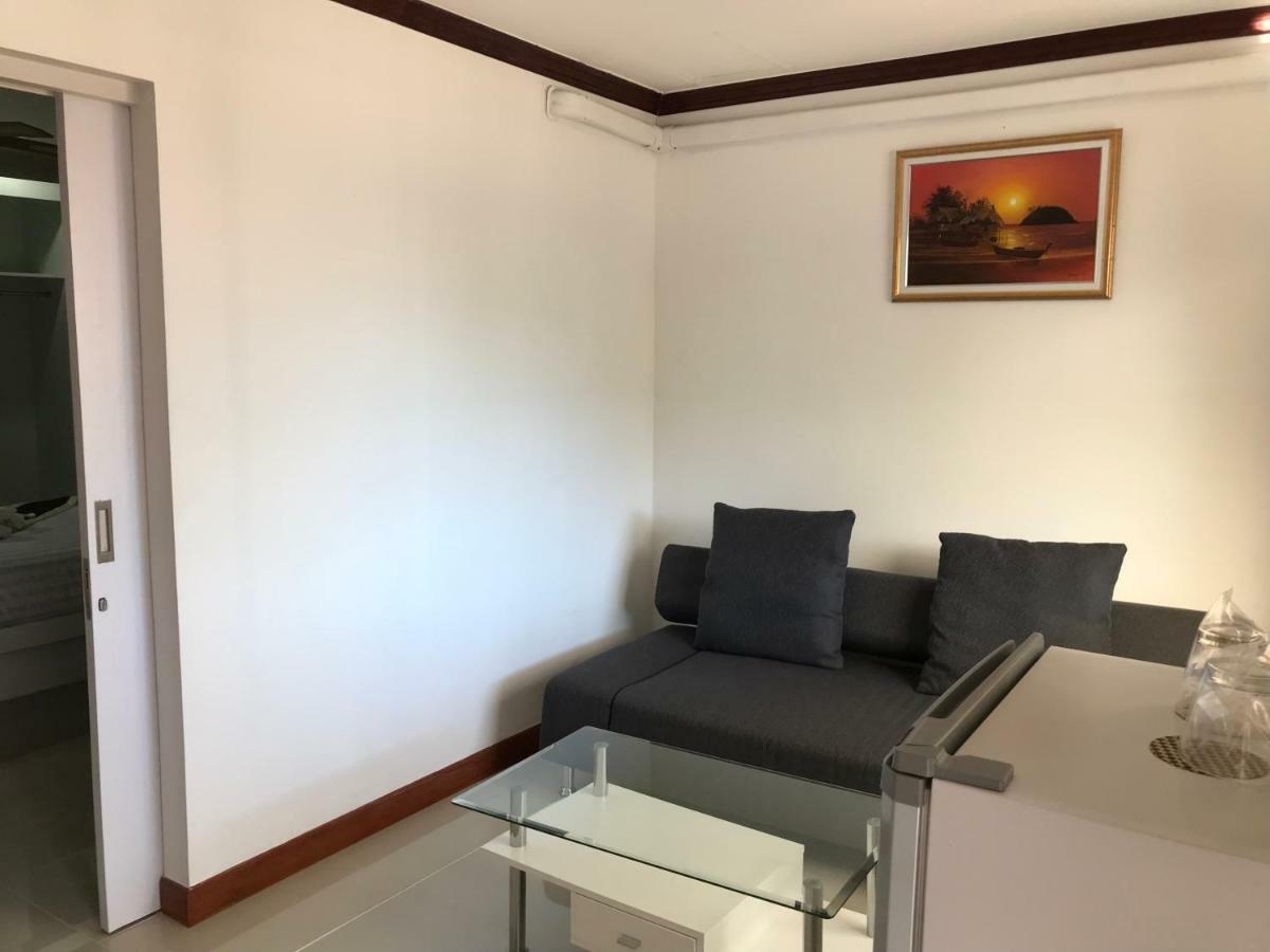 Angelina Guesthouse Patong Dış mekan fotoğraf